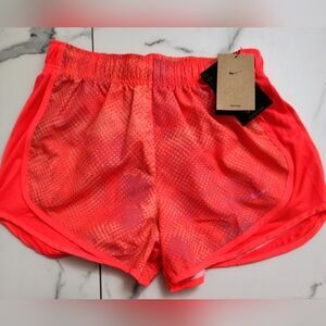 ***SOLD***NWT Nike Women's Tempo Spot Dri-FIT Mid-Rise Brief Running Shorts